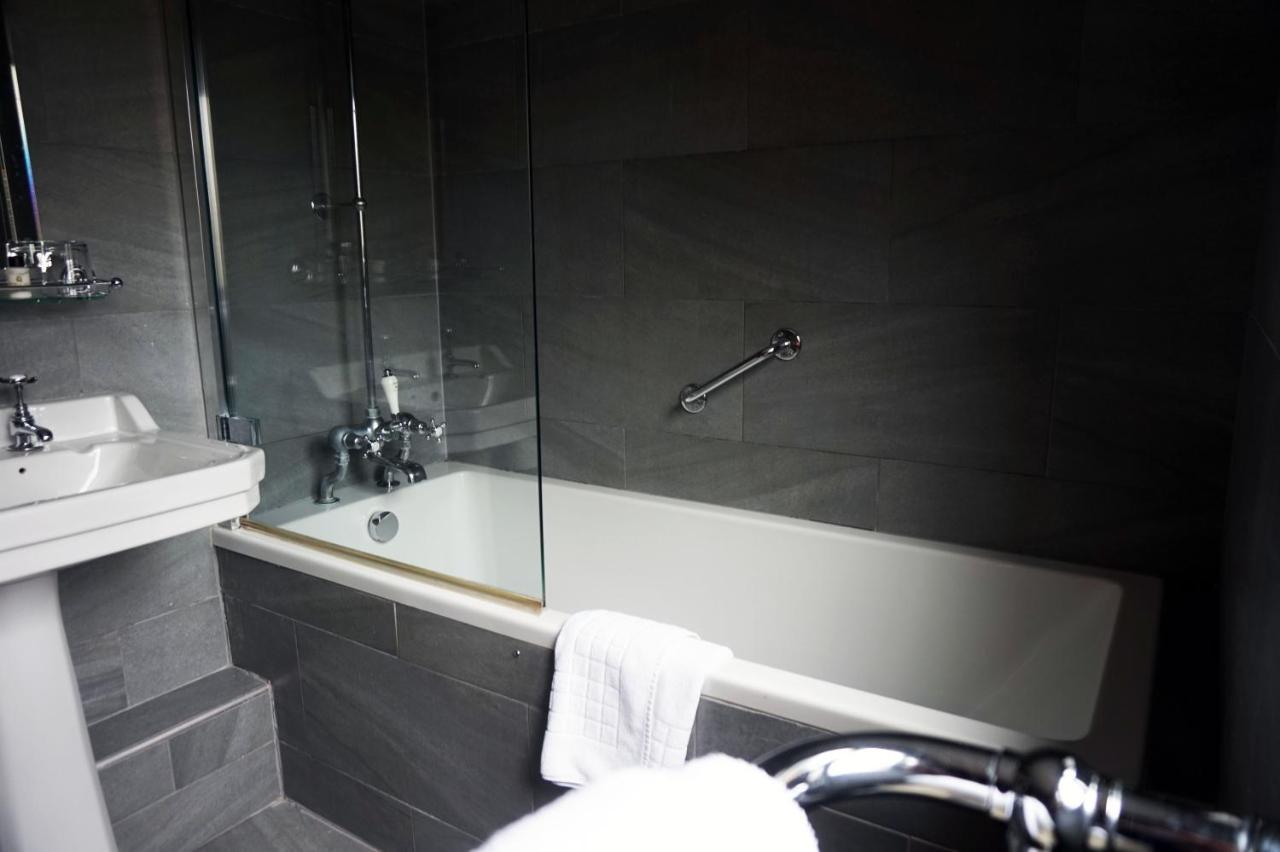 The Penny Farthing Hotel Berkhamsted Extérieur photo
