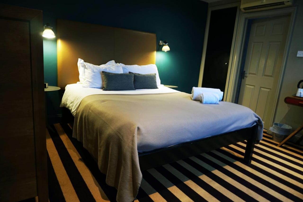 The Penny Farthing Hotel Berkhamsted Extérieur photo