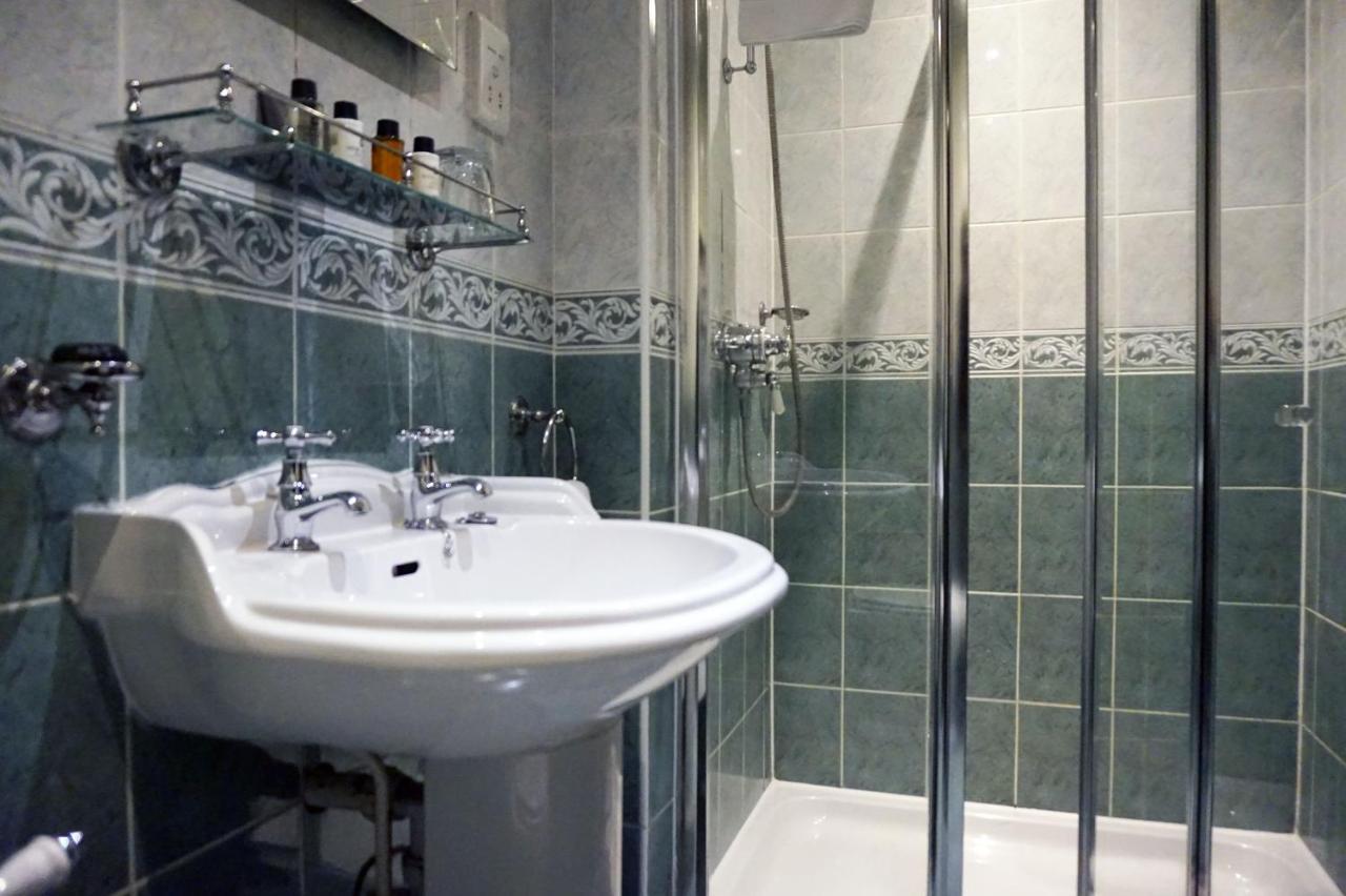 The Penny Farthing Hotel Berkhamsted Extérieur photo