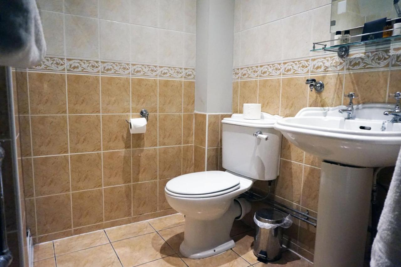 The Penny Farthing Hotel Berkhamsted Extérieur photo